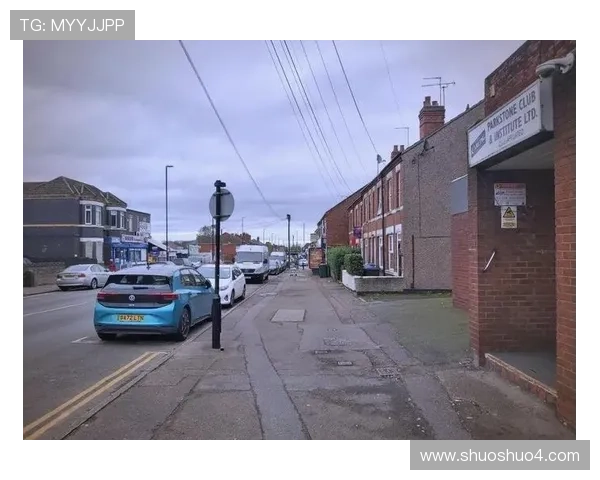 考文垂俱乐部发展历程与城市文化融合探究 考文垂俱乐部发展历程与城市文化融合探究